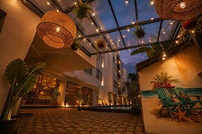 HUE GUH The Porto Candolim