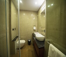 HUE GUH The Porto Candolim