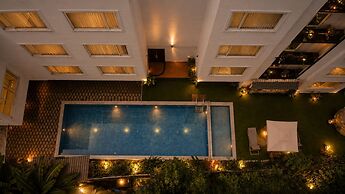 HUE GUH The Porto Candolim