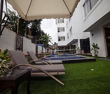 HUE GUH The Porto Candolim