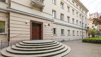 Studio Nowy Świat 47A by Renters