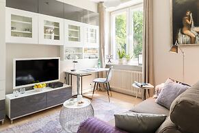 Studio Nowy Świat 47A by Renters