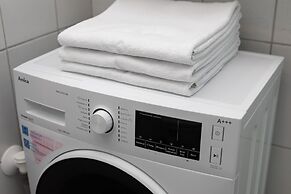 Studio Al. Wyzwolenia 10 by Renters