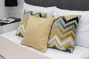 Studio Al. Wyzwolenia 10 by Renters