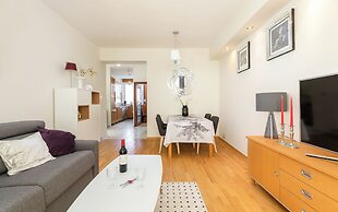 Apartment Al. Wyzwolenia 10 by Renters