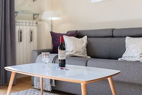 Apartment Al. Wyzwolenia 10 by Renters