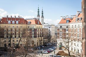 Apartment Al. Wyzwolenia 10 by Renters