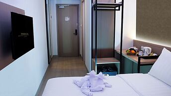 Front One Boutique Hotel Taman Anggrek