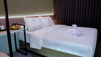 Front One Boutique Hotel Taman Anggrek