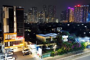 Front One Boutique Hotel Taman Anggrek