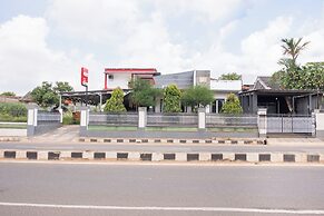 OYO 2919 Andung Residence