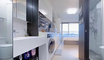 Yeongjong Shine Hotel