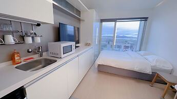 Yeongjong Shine Hotel