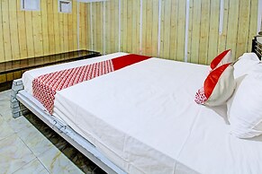 OYO 3012 Coupis Guesthouse Syariah