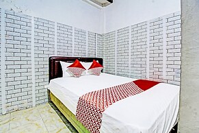 OYO 3012 Coupis Guesthouse Syariah