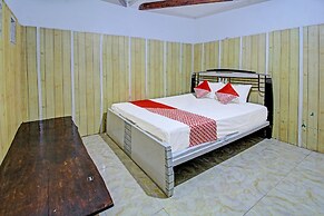 OYO 3012 Coupis Guesthouse Syariah