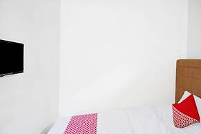 OYO 3051 Stm Suite Near Amplas Bus Terminal