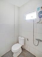 OYO 3051 Stm Suite Near Amplas Bus Terminal