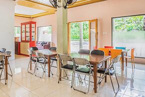 SPOT ON 2974 Penginapan Roma 88