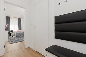 Żoliborz Artystyczny Warsaw by Renters