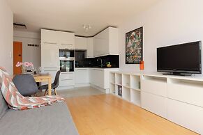 Powiśle Apartment Topiel by Renters