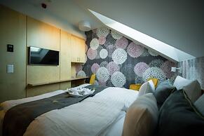 Eleven Business & Sport Hotel