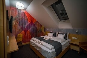 Eleven Business & Sport Hotel