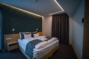 Eleven Business & Sport Hotel