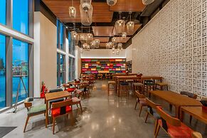 Wink Hotel Tuy Hoa Beach