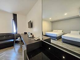 14 Sathorn hotel