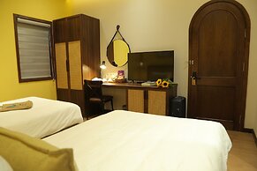 Flower Beachstay & Coffee