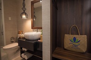 Flower Beachstay & Coffee