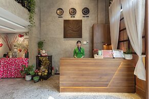 Flower Beachstay & Coffee