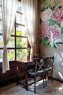 Flower Beachstay & Coffee