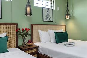 Flower Beachstay & Coffee