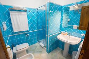 Relaxing Le Residenze del Maria Rosaria No2210 Sleeps 3 Persons