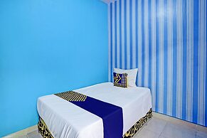 SPOT ON 92673 Gang Songo Syariah HomestayNearWisata Osing