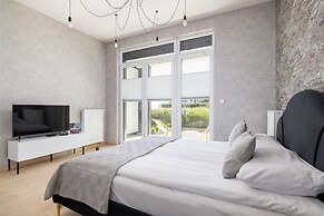 Krakow Studio With Terrace by Renters