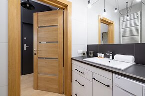 Krakow Studio With Terrace by Renters