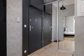 Krakow Studio With Terrace by Renters