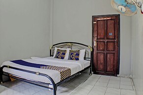 SPOT ON 92682 Badar Guest House Syariah