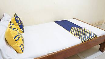 SPOT ON 92689 Homestay Srikandi Pulau Merah BeachNearPantai Pancer