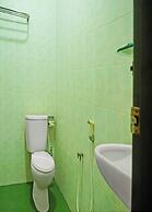 Super OYO Collection O 92690 Hotel Limas