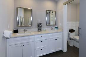 15 Fairways 2 Bedroom Condo by RedAwning