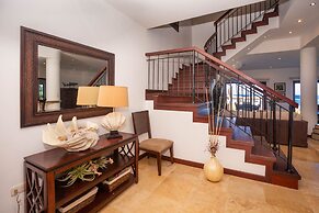 Pristine Bay 1106 4 Bedroom Home by RedAwning