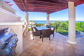 Pristine Bay 1106 4 Bedroom Home by RedAwning