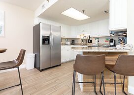 Phoenix Iii 3107 1 Bedroom Condo by Redawning