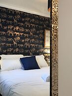 Sleeps up to 7, Parking, Office, Preston Nr M6/m65