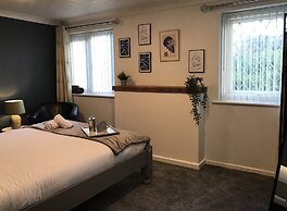 Sleeps up to 7, Parking, Office, Preston Nr M6/m65