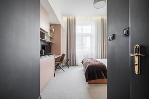 Astoria Boutique Suites - by BQA